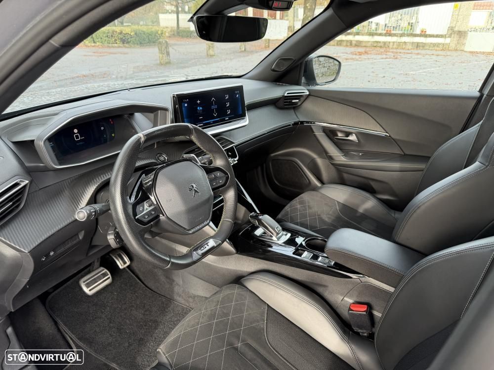 Peugeot 2008 1.2 PureTech GT Pack EAT8 - 8