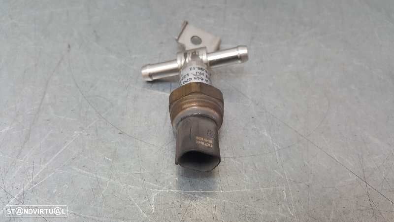 VALVULA AR ADICIONAL MERCEDES-BENZ CLASSE A 2013 - 4