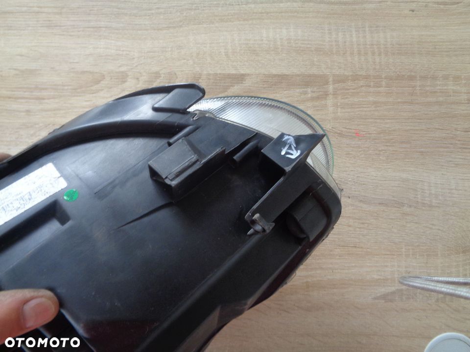 FIAT 500L LAMPA LEWY PRZÓD EUROPA - 5