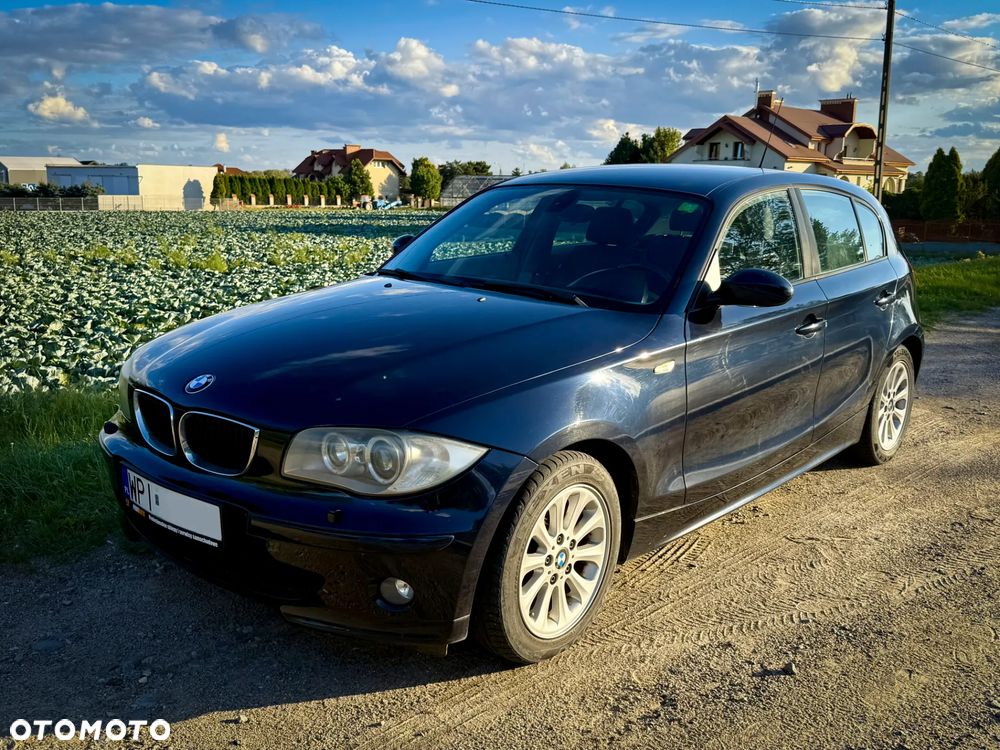 BMW Seria 1 120d DPF - 1