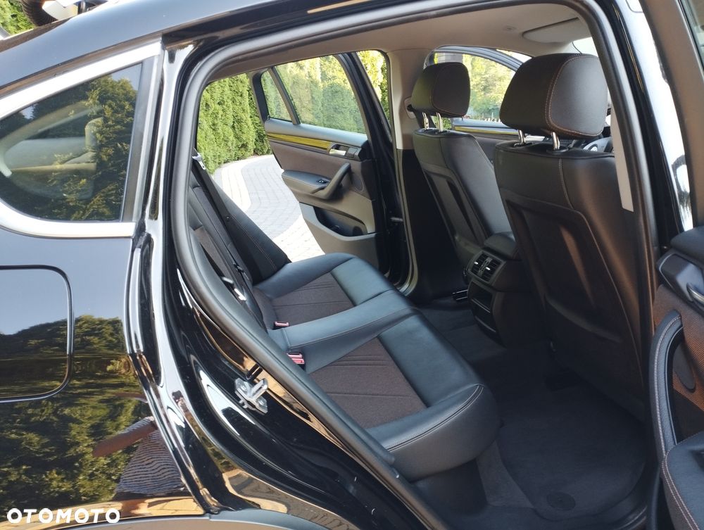 BMW X4 xDrive20i xLine - 11