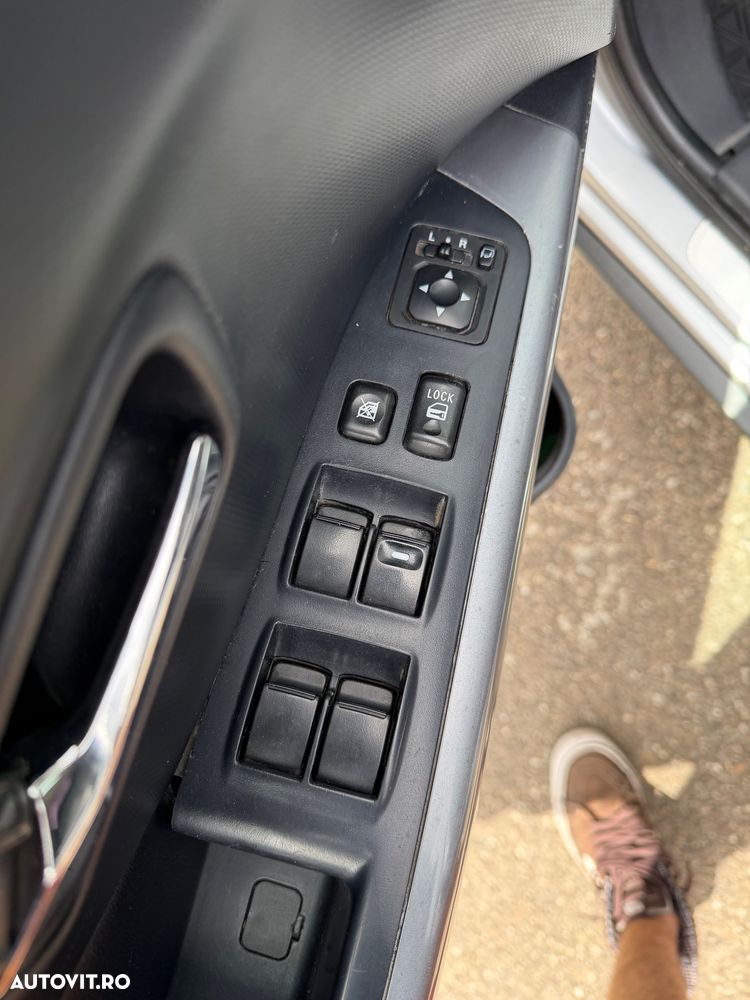 Mitsubishi Outlander 2.0 DI-D Intense - 18