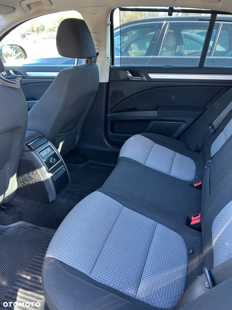 Skoda Superb 2.0 TDI Elegance - 14