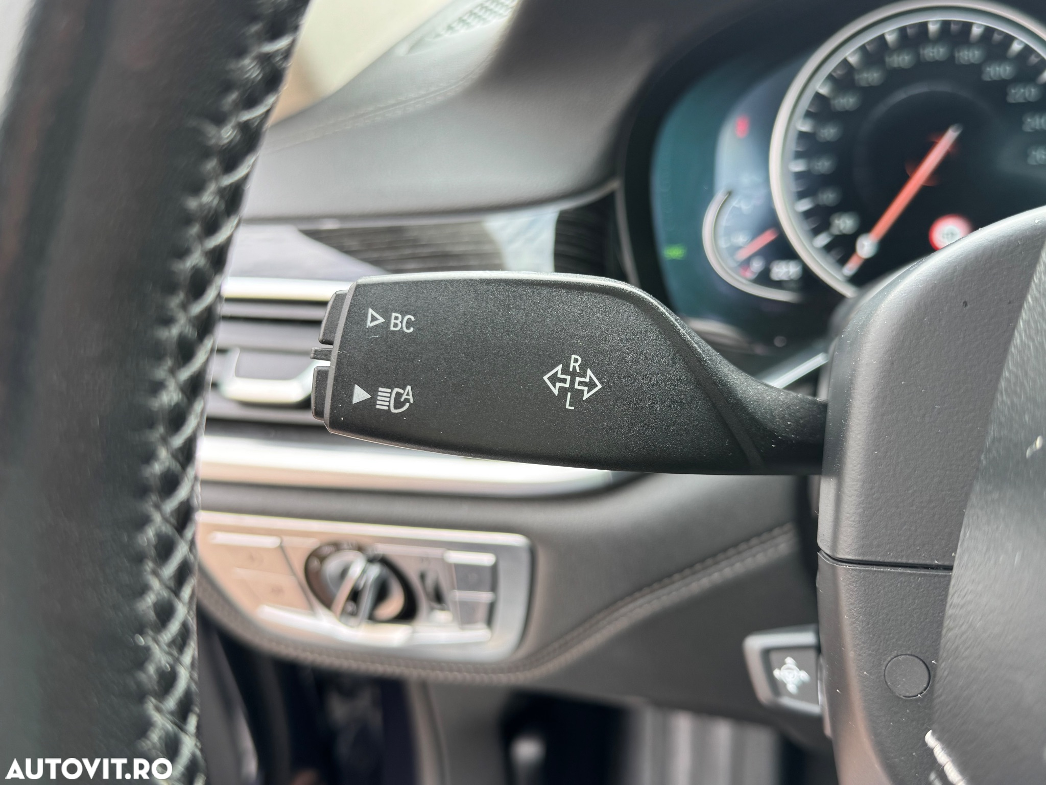BMW Seria 7 740d xDrive - 32