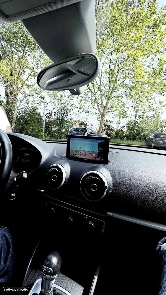Audi A3 1.6 TDI (clean diesel) S tronic Attraction - 7