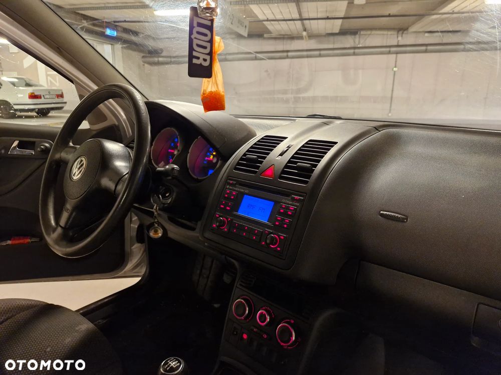 Volkswagen Polo 1.4 Comfortline - 14