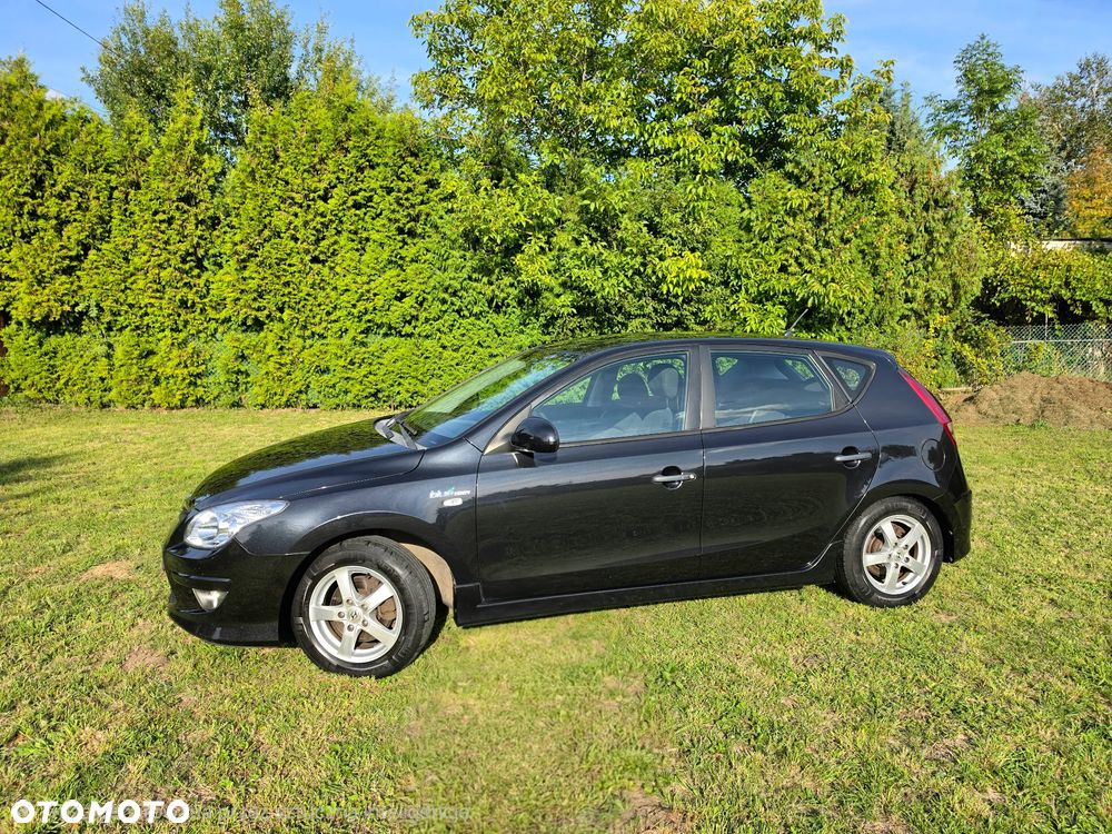 Hyundai i30 1.4 FIFA WM Edition - 2