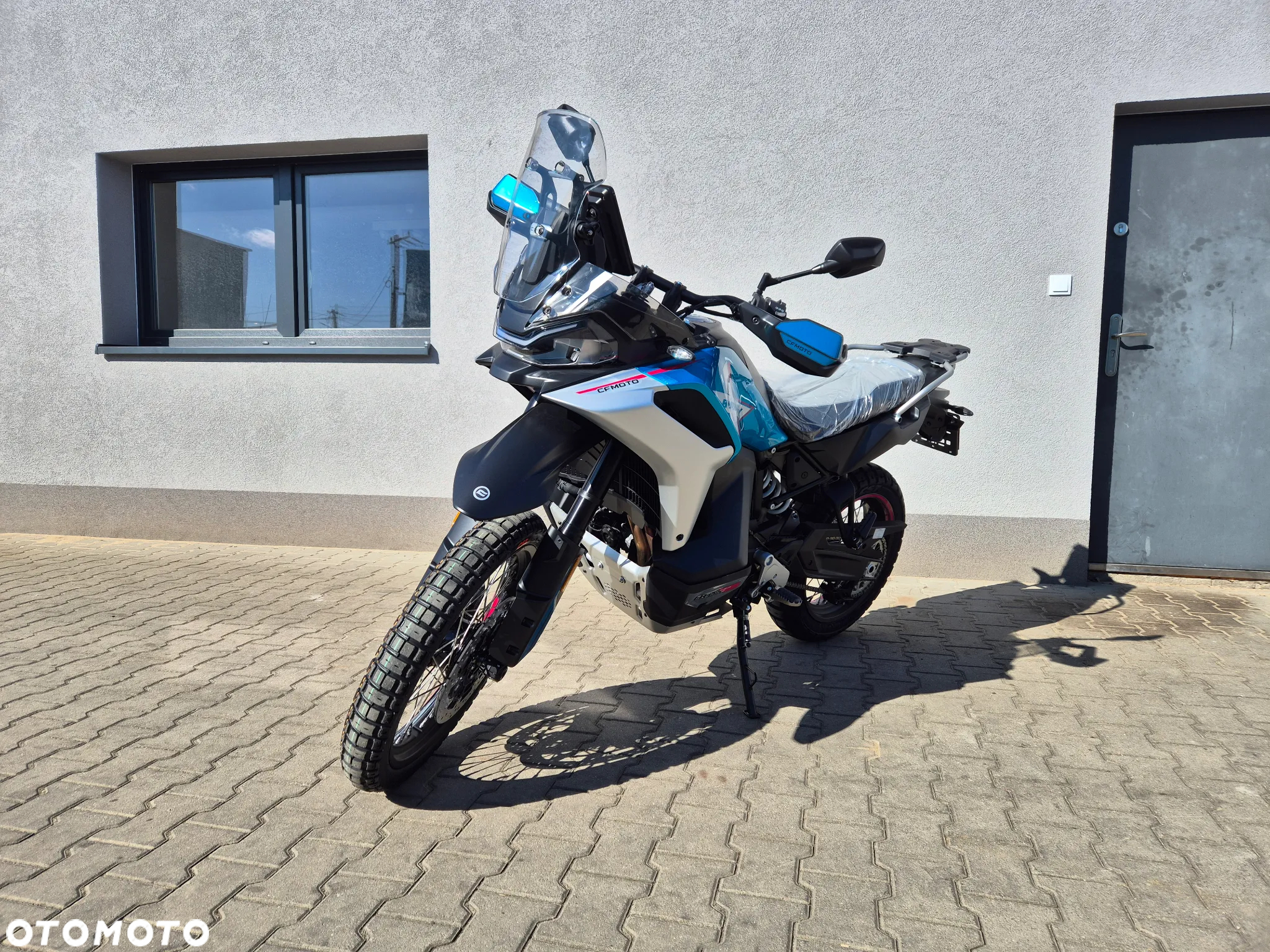 CFMoto MT - 6