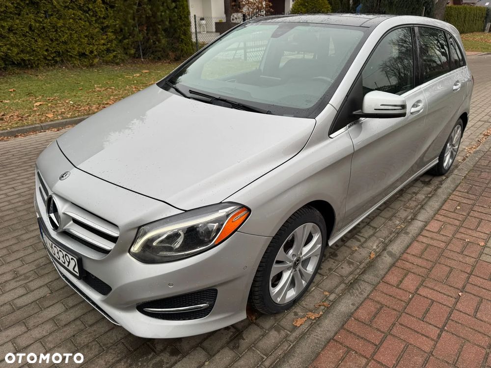 Mercedes-Benz Klasa B 250 4Matic 7G-DCT UrbanStyle Edition