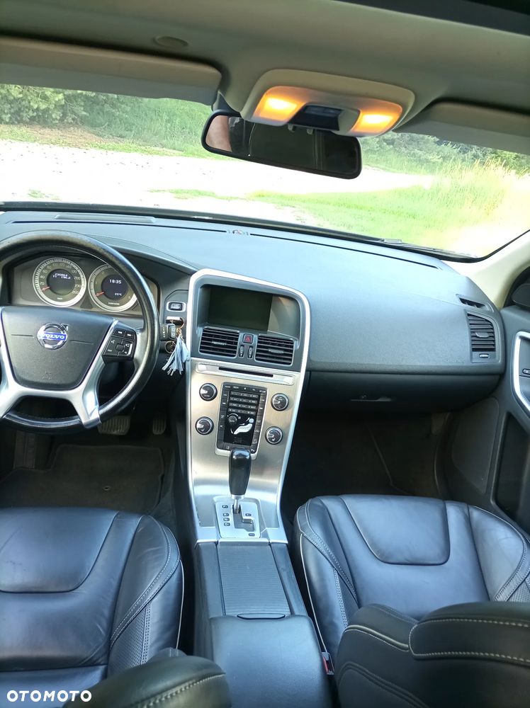 Volvo XC 60 D5 AWD Summum - 27