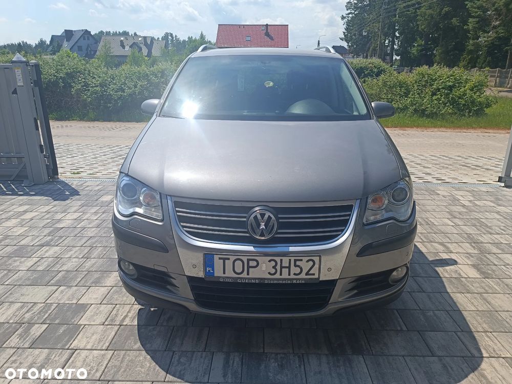 Volkswagen Touran 2.0 TDI DPF Cross DSG - 3