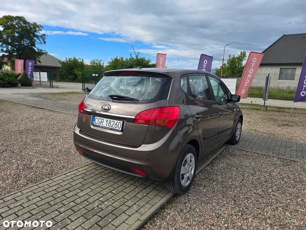 Kia Venga 1.4 L - 6