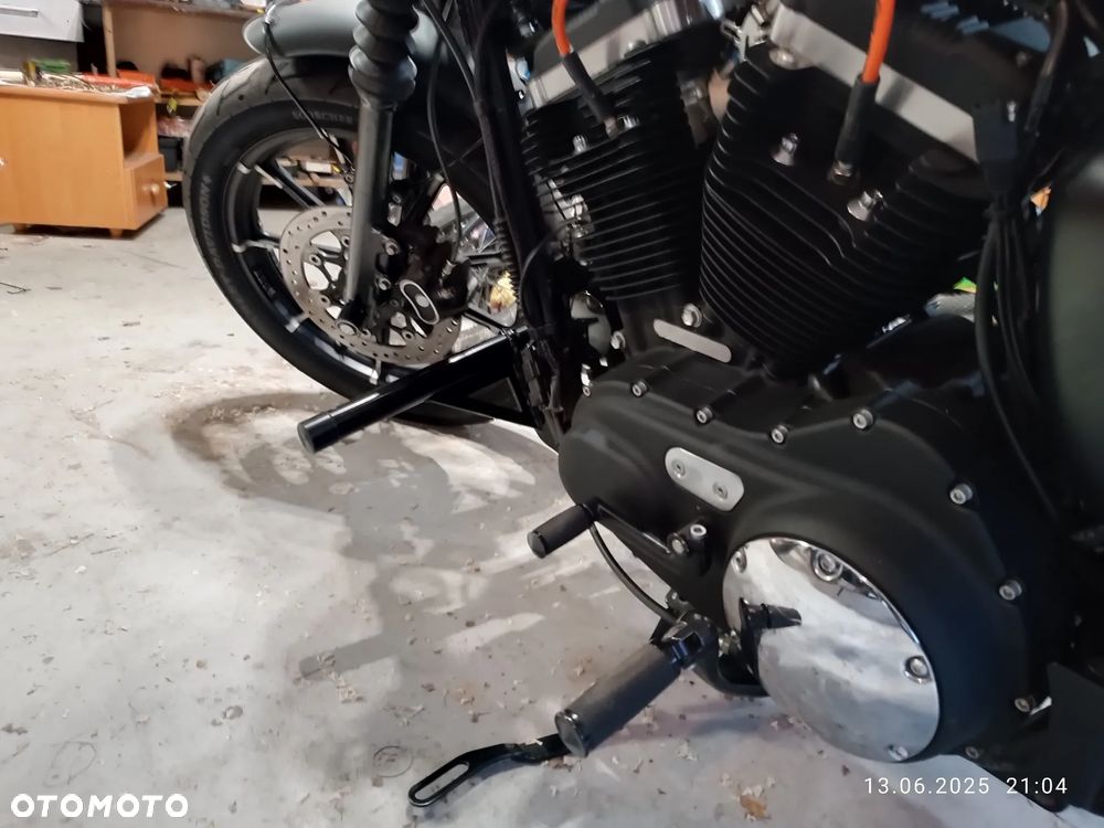 Harley-Davidson Sportster Custom 1200C - 6