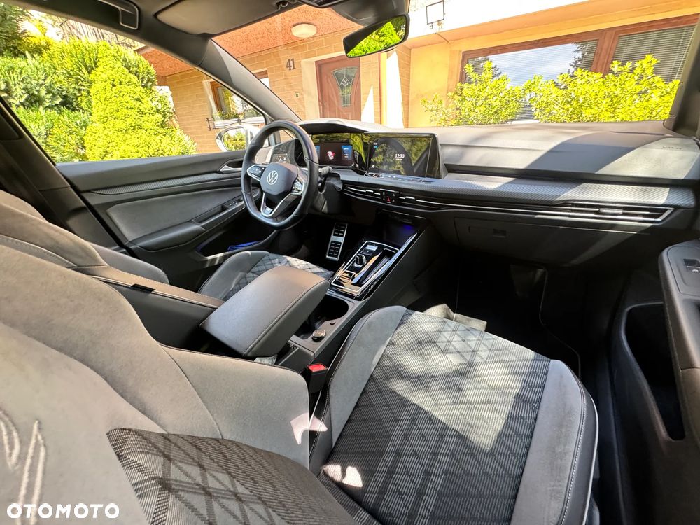 Volkswagen Golf 1.5 eTSI mHEV R-Line Plus DSG - 9