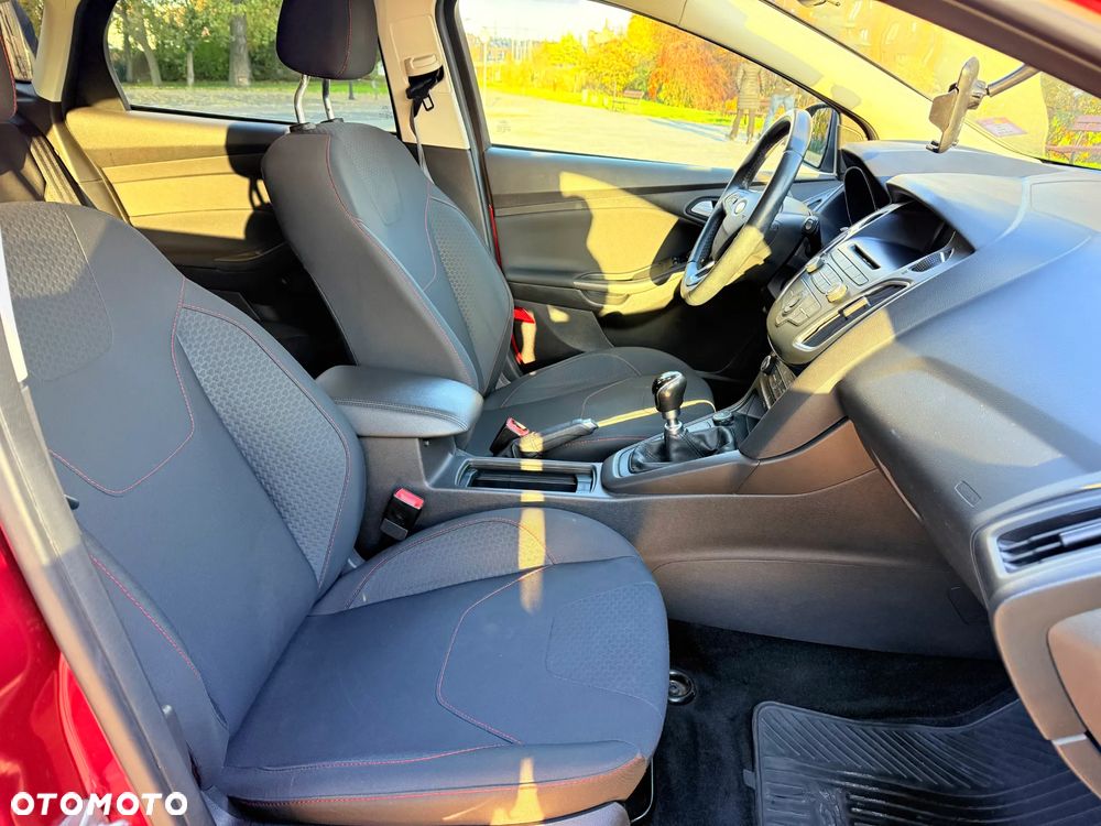 Ford Focus 1.5 EcoBoost Trend ASS - 17