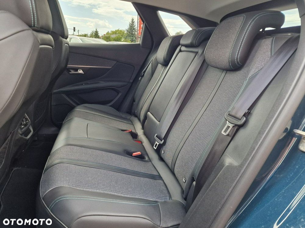 Peugeot 3008 1.6 PureTech Hybrid PHEV Allure S&S EAT8 - 22