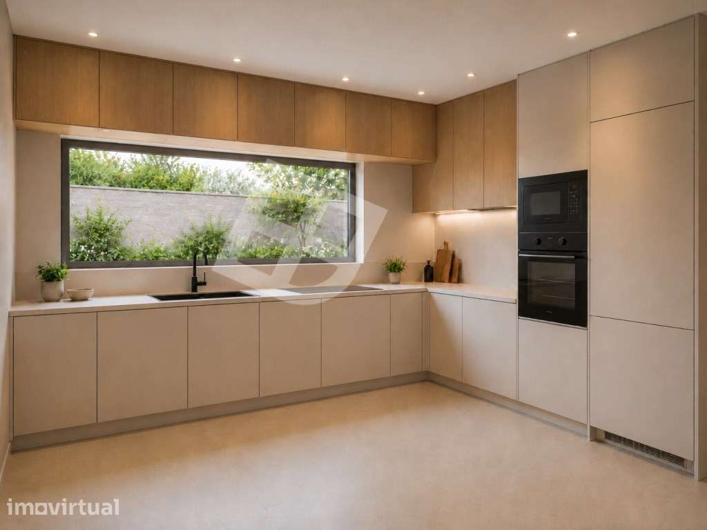 Moradia T3 isolada com amplo terreno, jardim e terraço - Grande imagem: 2/11