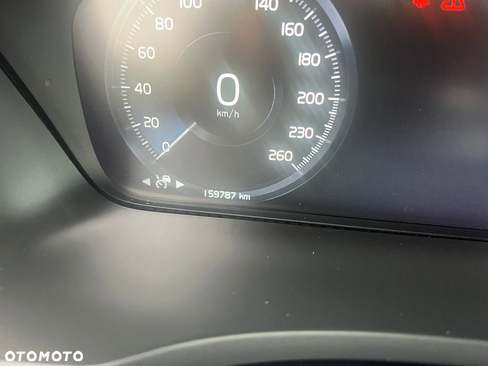 Volvo XC 90 - 20