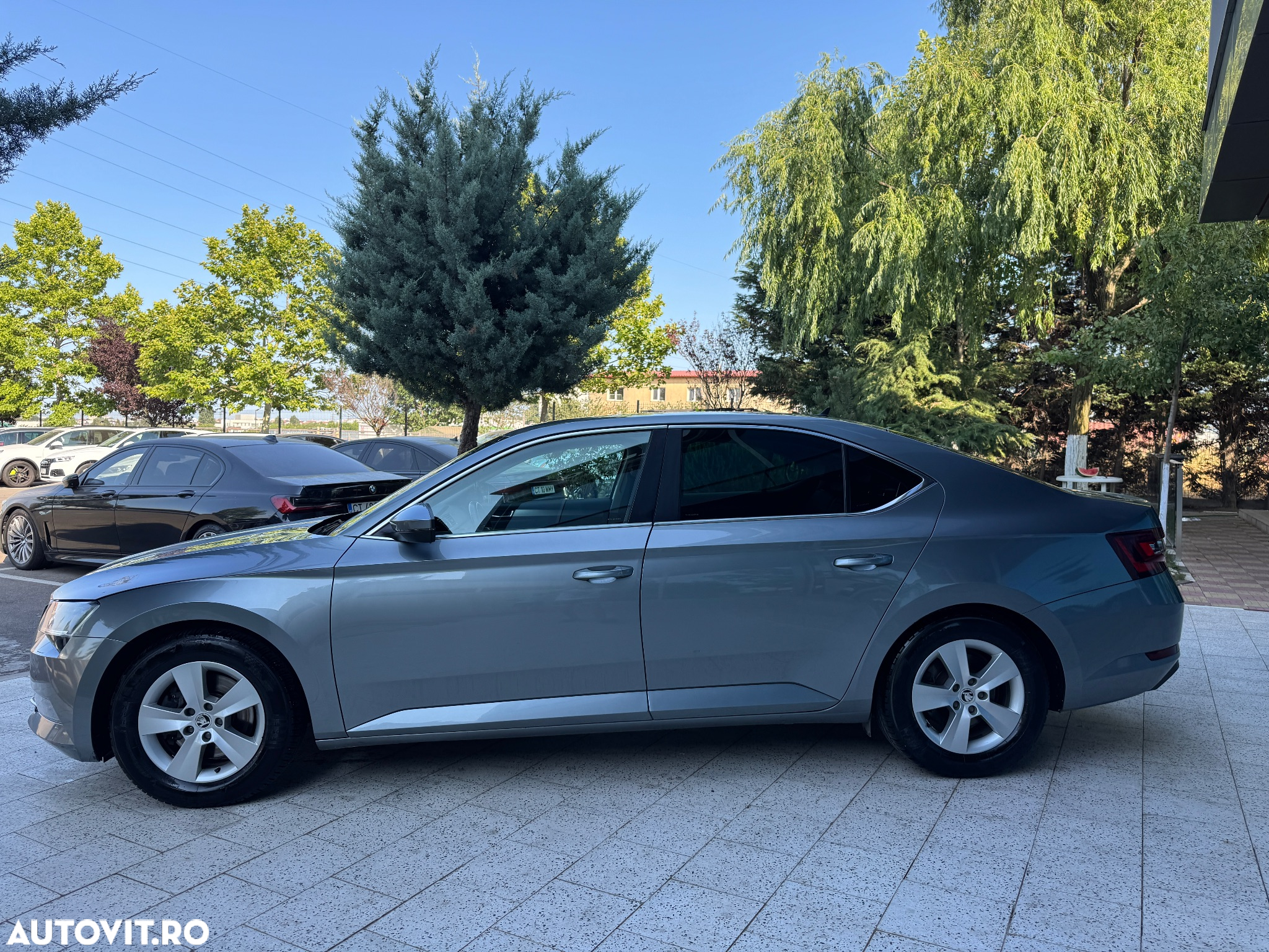Skoda Superb 2.0 TDI 4x4 Active - 12