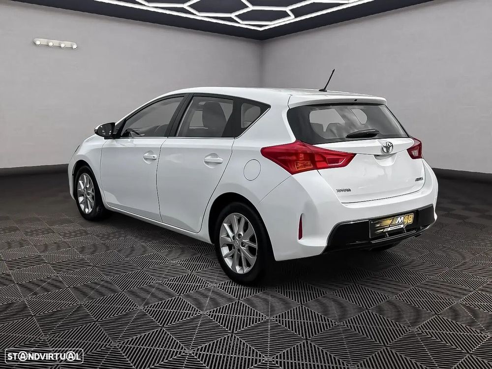 Toyota Auris 1.4 D-4D Comfort - 5