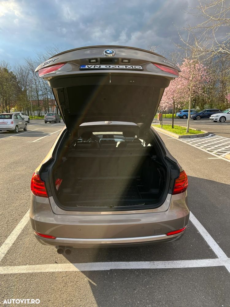 BMW Seria 3 328i xDrive Aut. Modern Line - 18