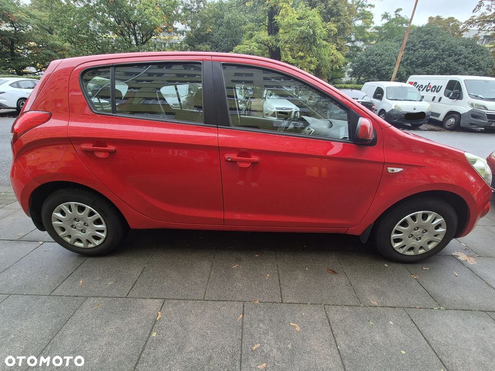 Hyundai I20 2010 photo 4