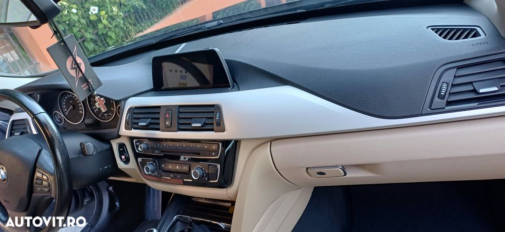 BMW 3 Series 2017 photo 5