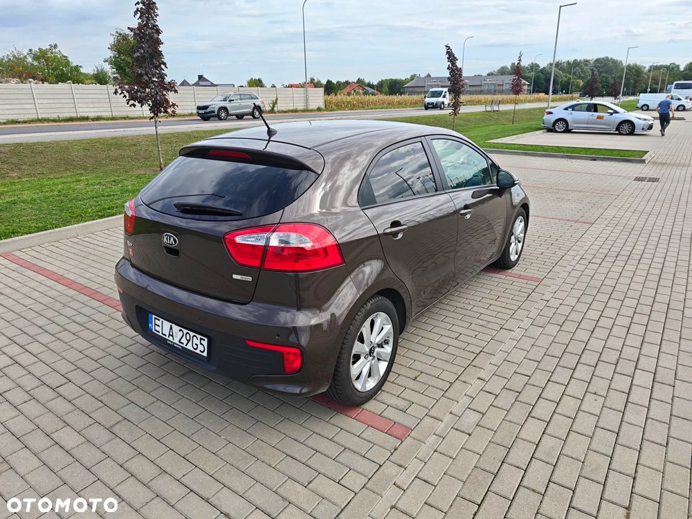 Kia Rio 1.2 Business Line Plus - 3