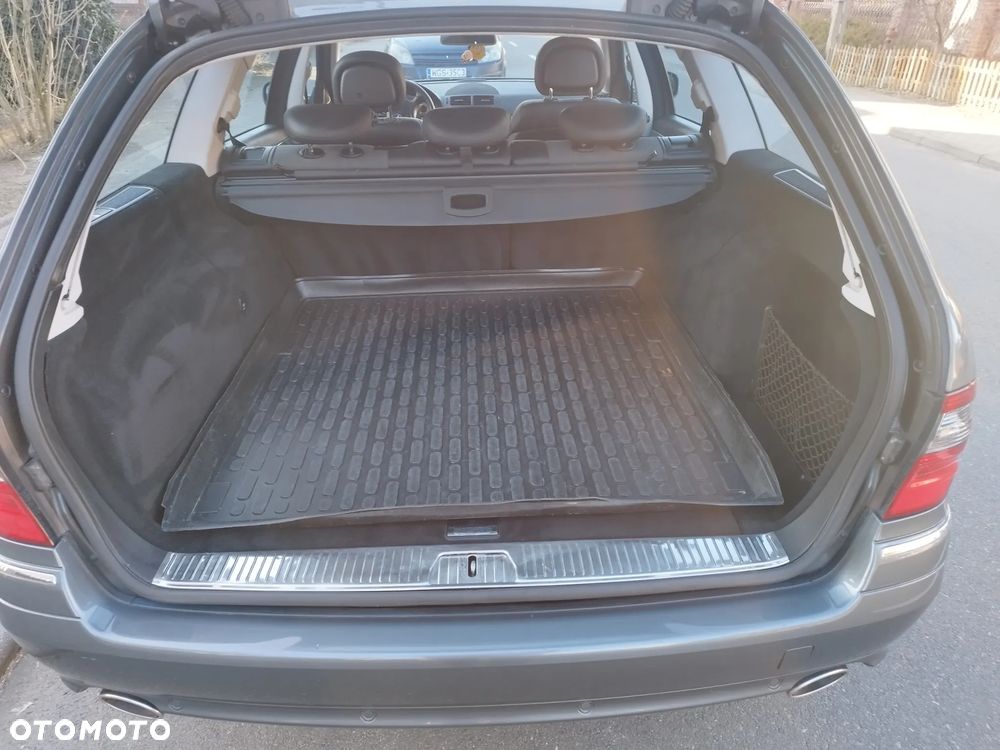 Mercedes-Benz Klasa E 280 CDI 4-Matic Classic - 4