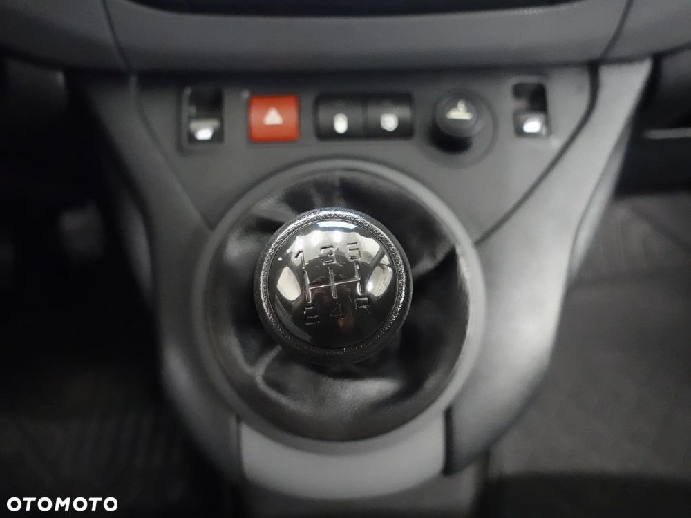 Peugeot Partner - 31