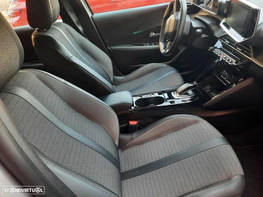 Peugeot e-208 Allure Pack - 7