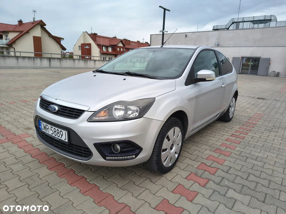 Ford Focus 1.6 16V Trend - 1