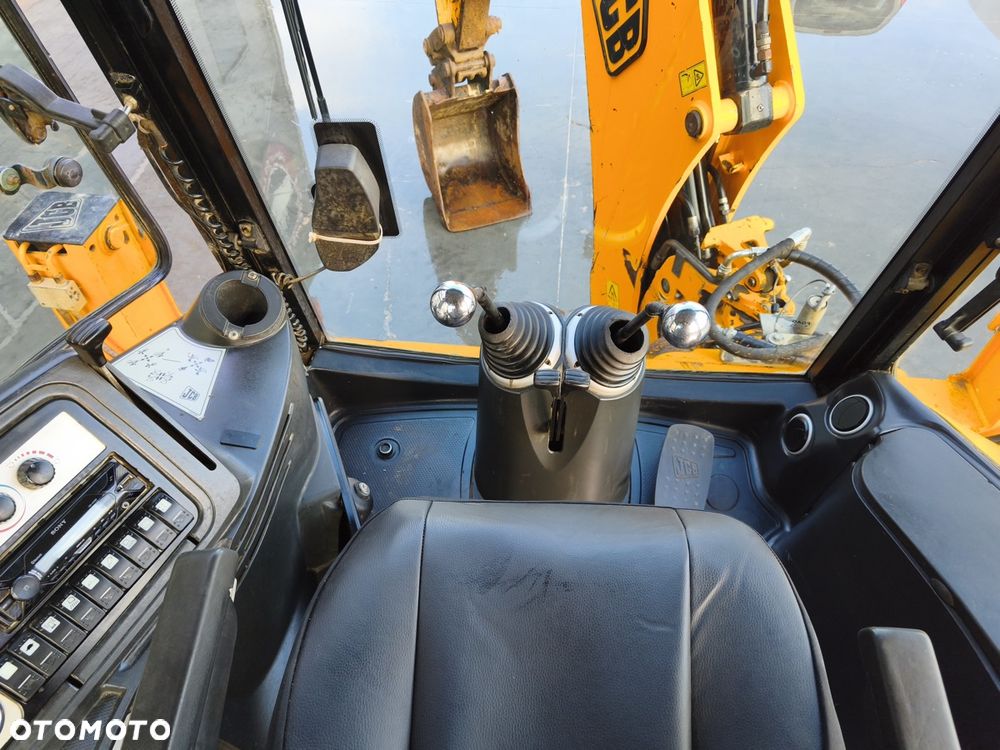 JCB 3CX CONTRACTOR - 7