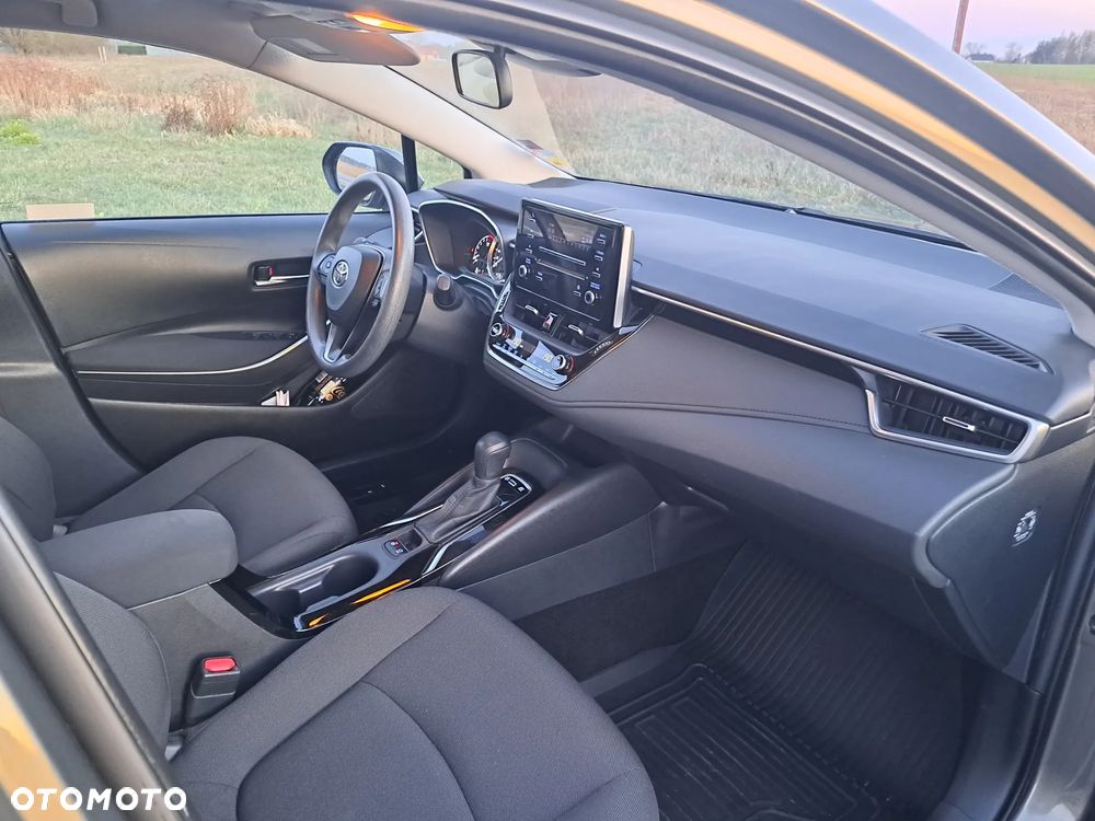 Toyota Corolla - 21