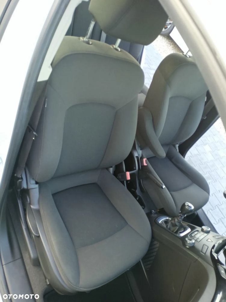 Chevrolet Orlando - 23