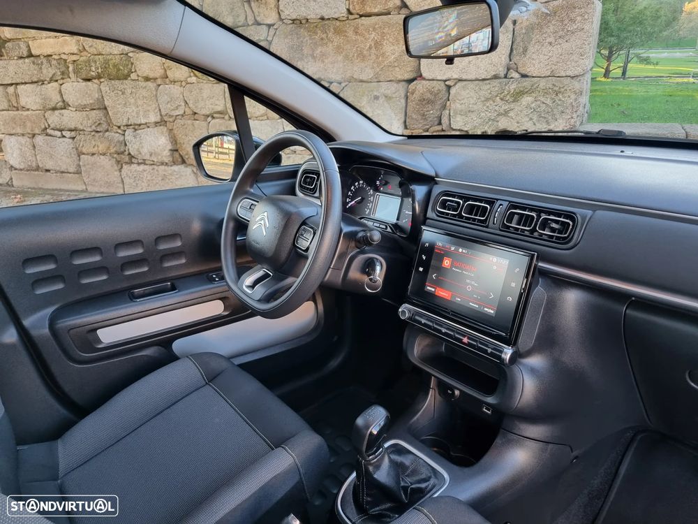 Citroën C3 1.2 PureTech Shine - 24