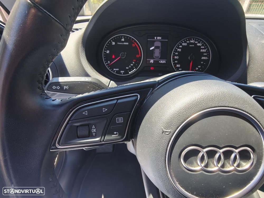 Audi A3 Sportback 1.6 TDI Design - 27