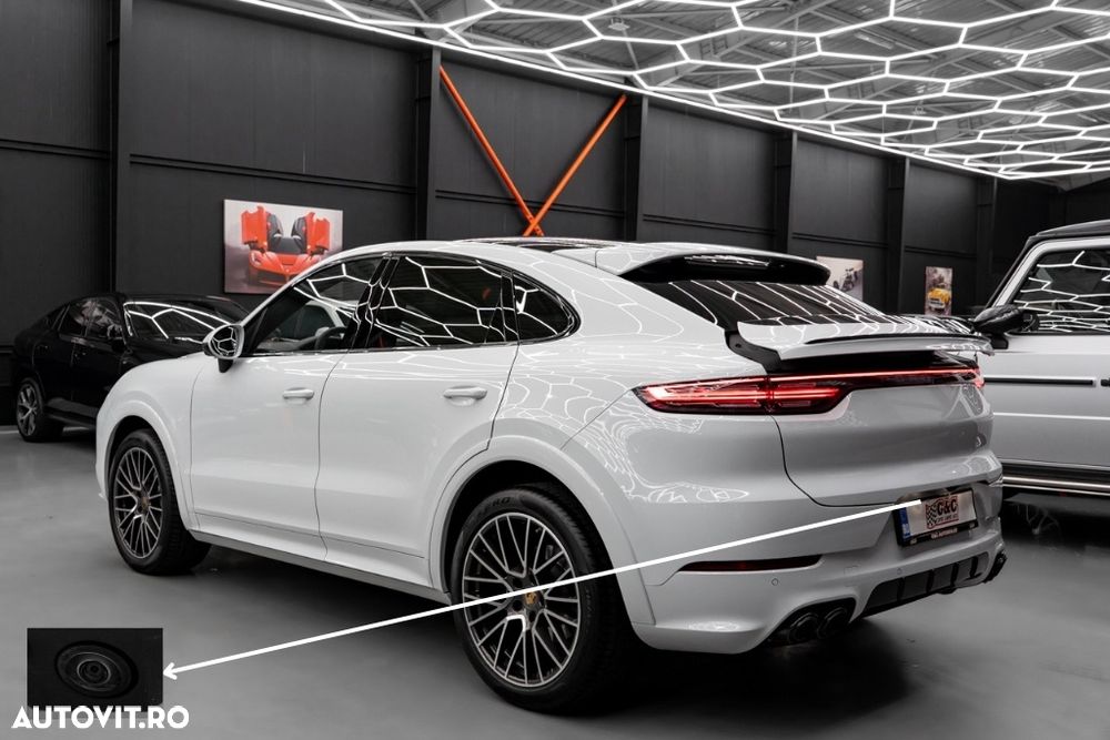 Porsche Cayenne Coupe Tiptronic S Platinum Edition - 4