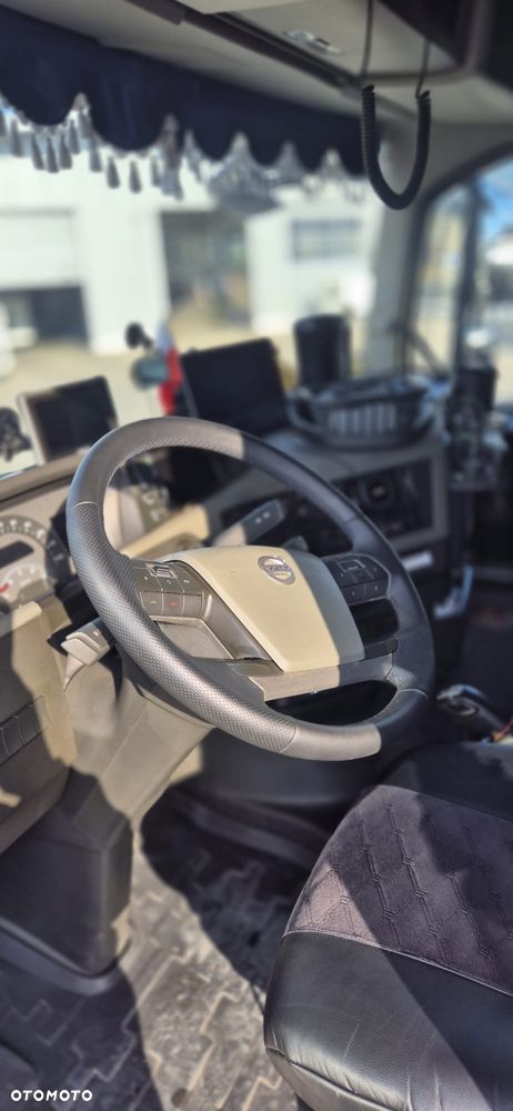 Volvo FH - 11