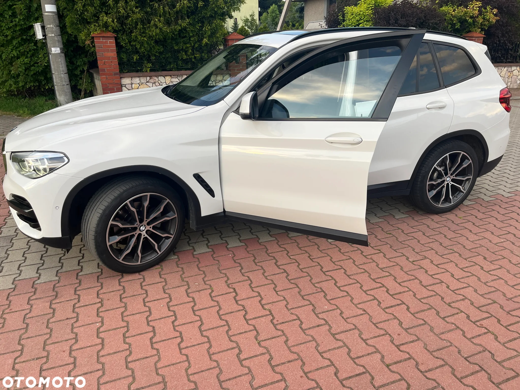BMW X3 xDrive20i Advantage - 5