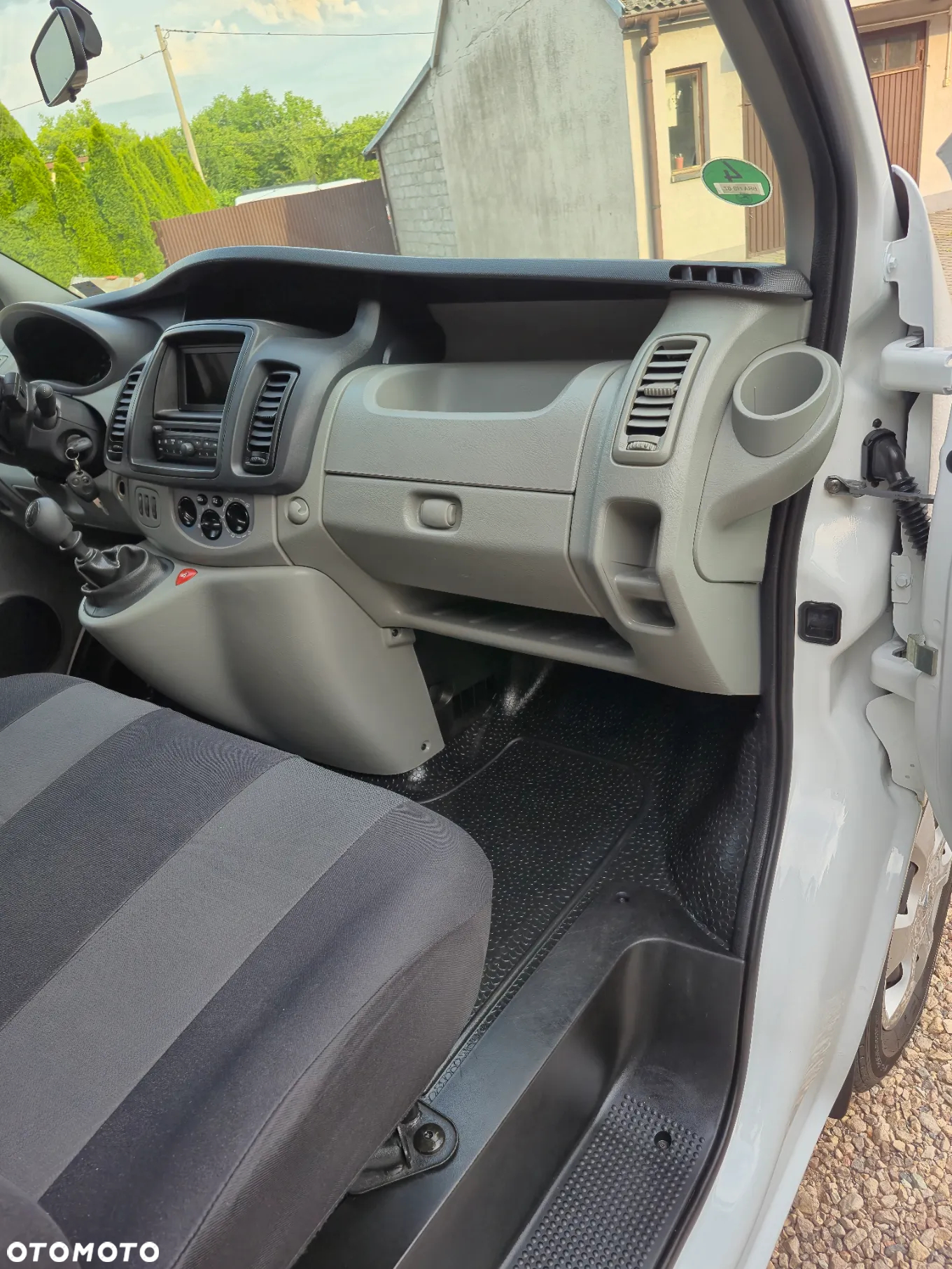 Renault Trafic - 14