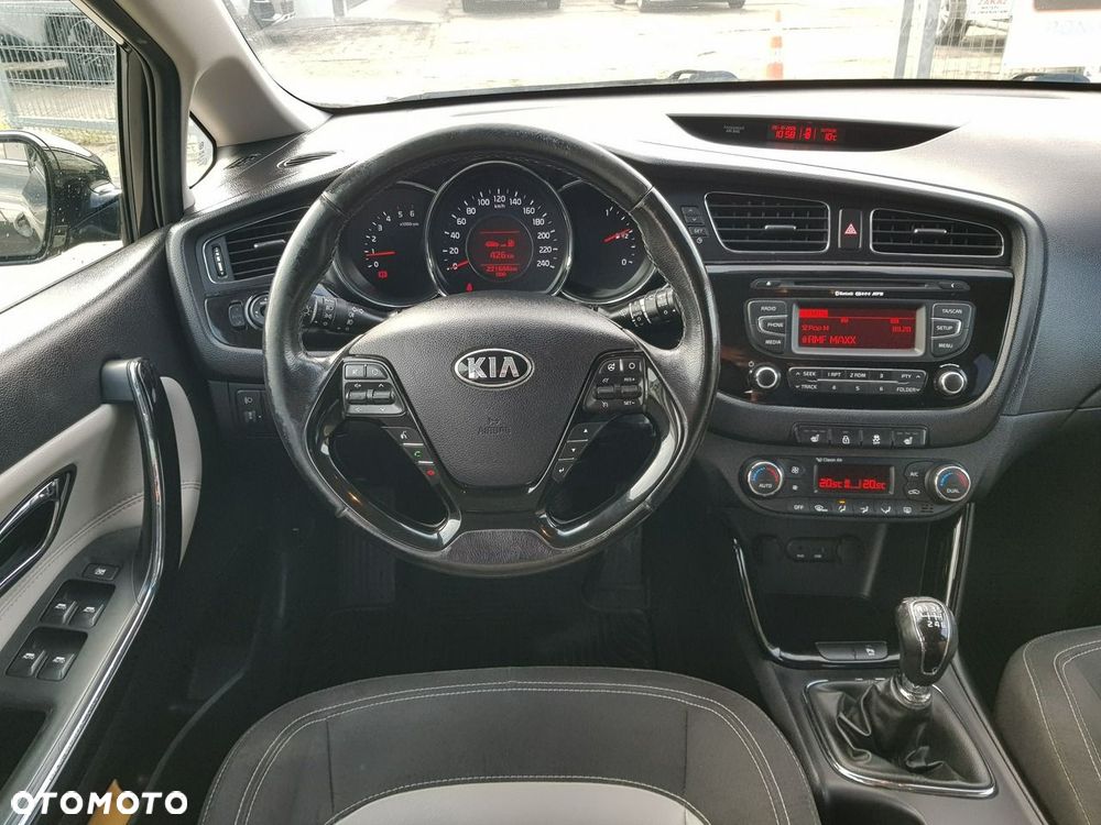 Kia Ceed 1.6 CRDi L - 13