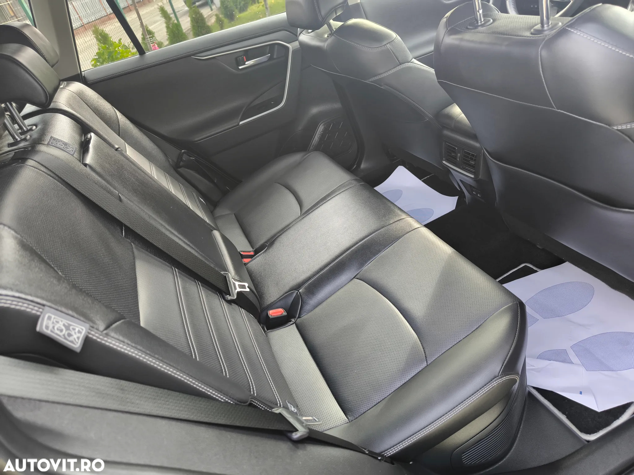 Toyota RAV4 - 25