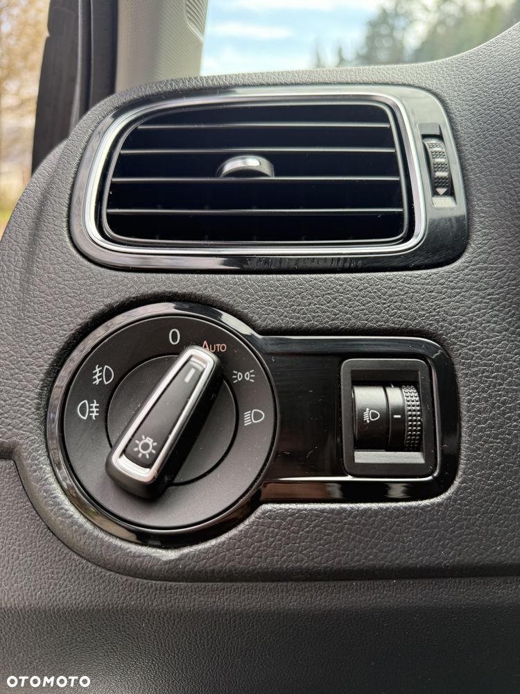 Volkswagen Polo 1.4 TDI BMT Highline - 24