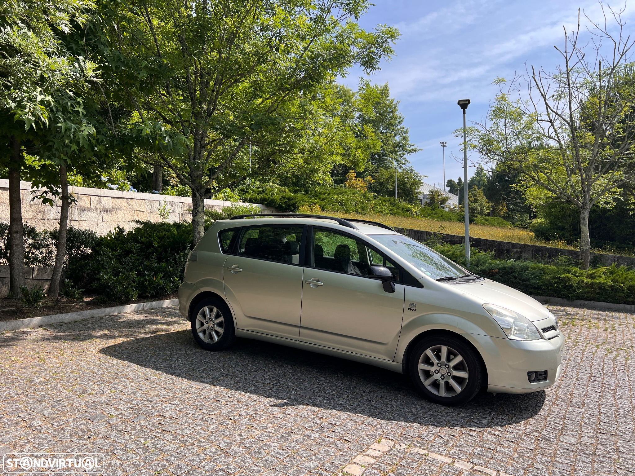 Toyota Corolla Verso 1.6 VVT-i - 2