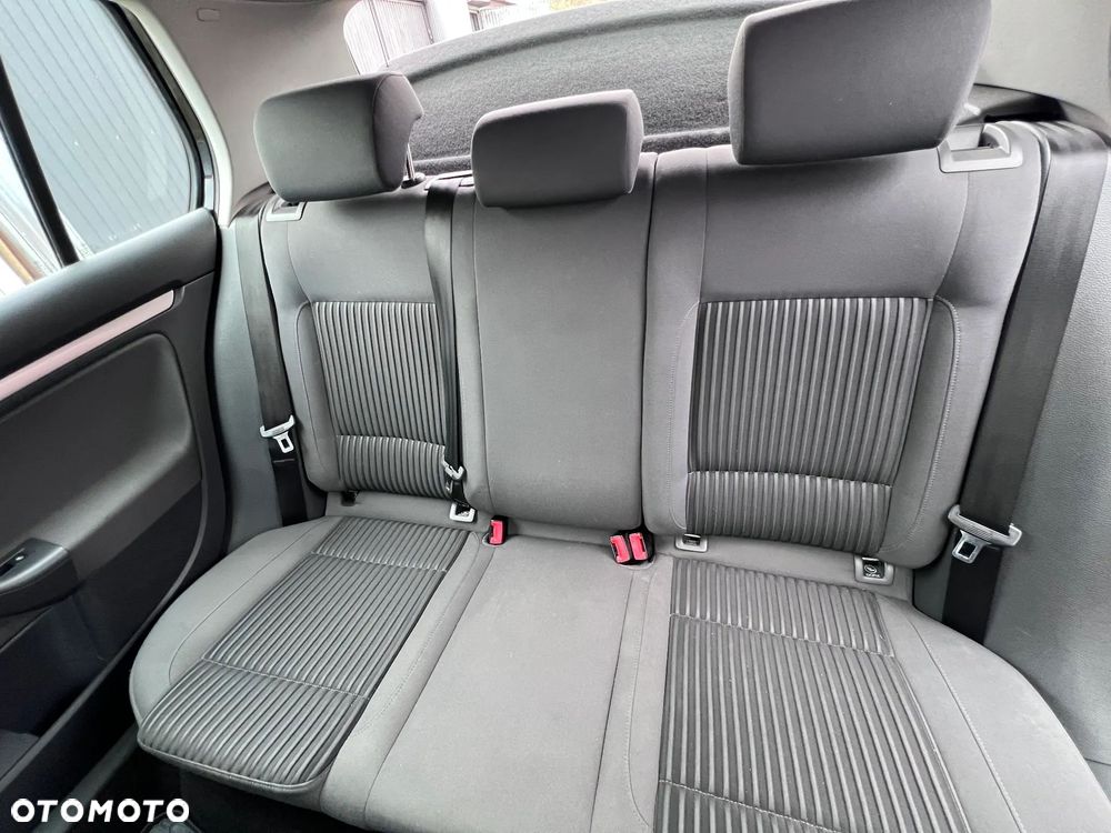 Volkswagen Golf 2.0 TDI Sportline - 22