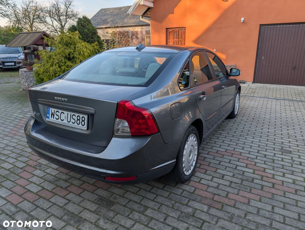 Volvo S40 2.0D Momentum - 9
