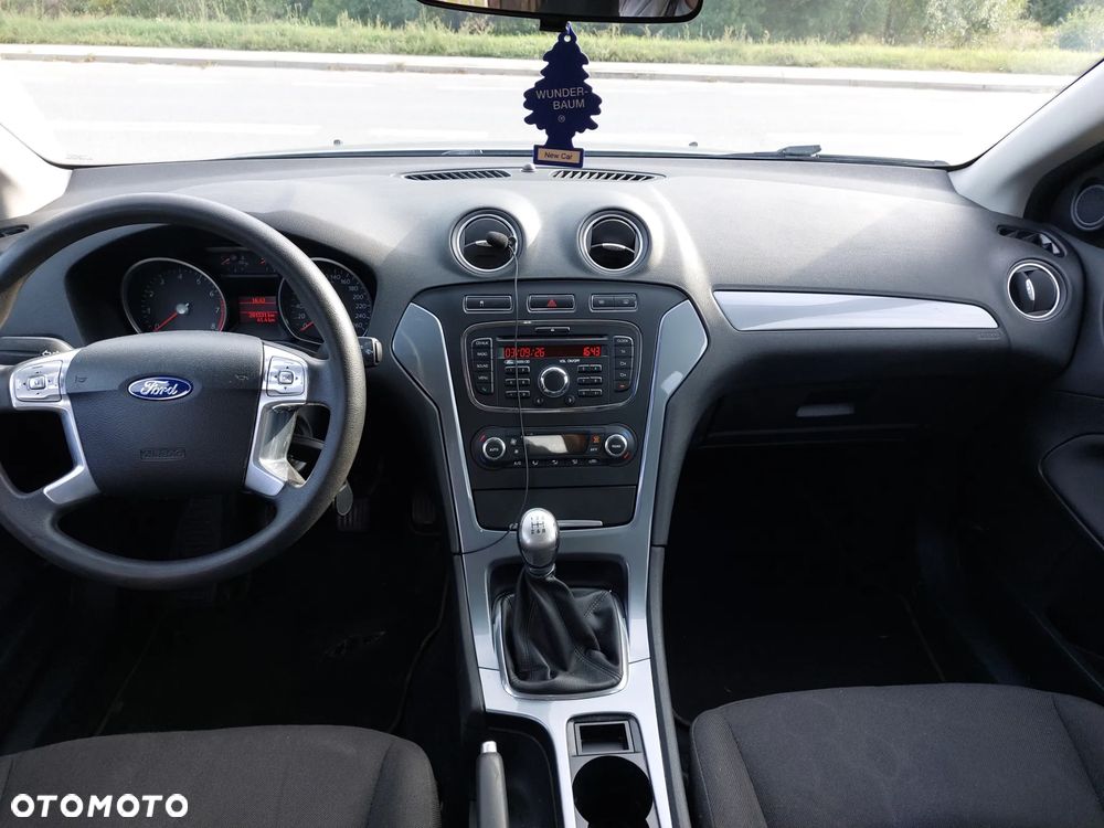 Ford Mondeo - 7