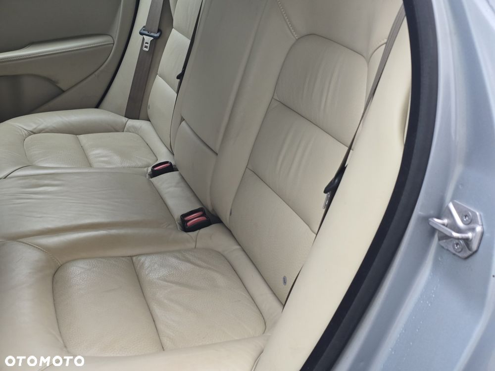 Volvo V70 D4 Summum - 19