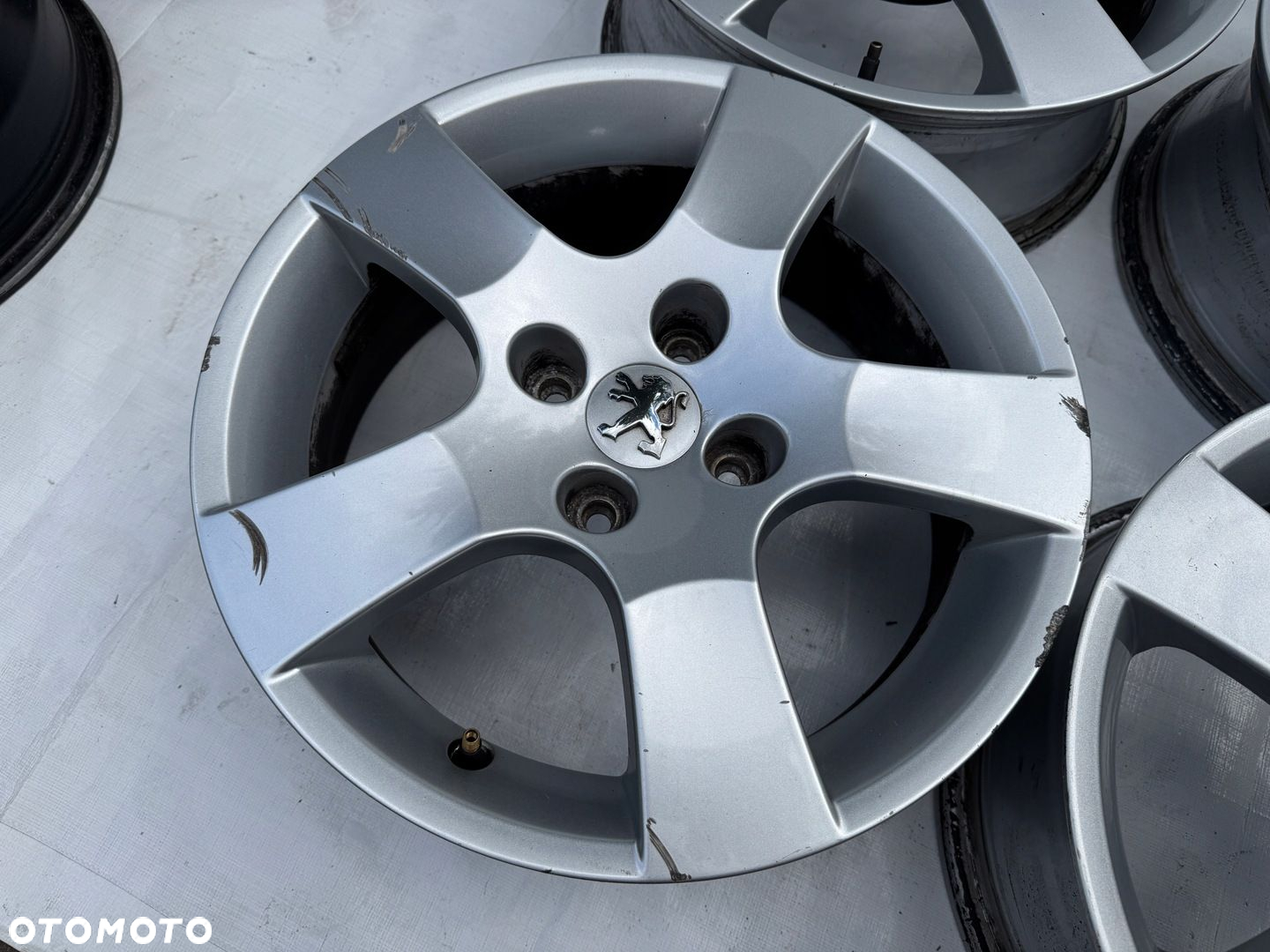 Felgi Peugeot 4x108 6J 16" ET27 710 - 5